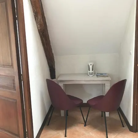Domaine Du Lesty Bed & Breakfast Ambon