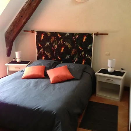 Domaine Du Lesty Bed & Breakfast Ambon
