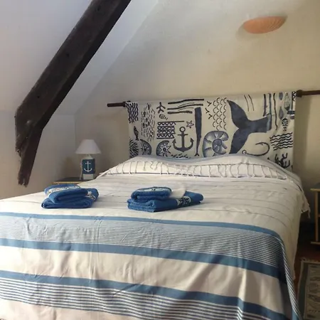 Domaine Du Lesty Bed & Breakfast *